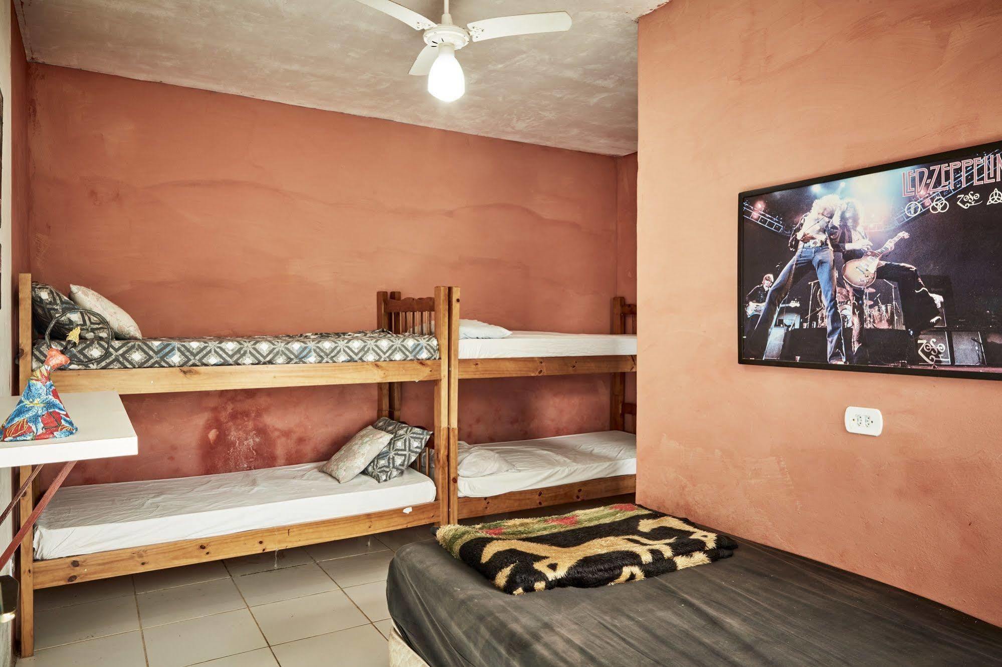 Canguru Hostel Araquari Exterior photo